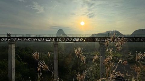 Стеклянный мост Beyond Skywalk Nangshi