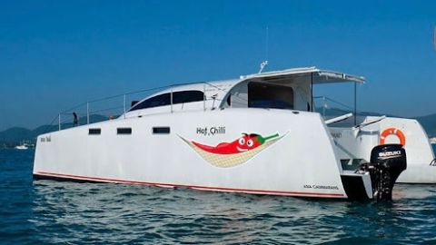 Аренда моторного катамарана на Пхукете Hot Chilli - фото 1